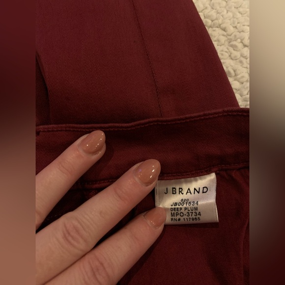 Worn once! J BRAND Photo Ready Deep Plum Skinny Jeans Raw Hem Perfect condition - Picture 8 of 15